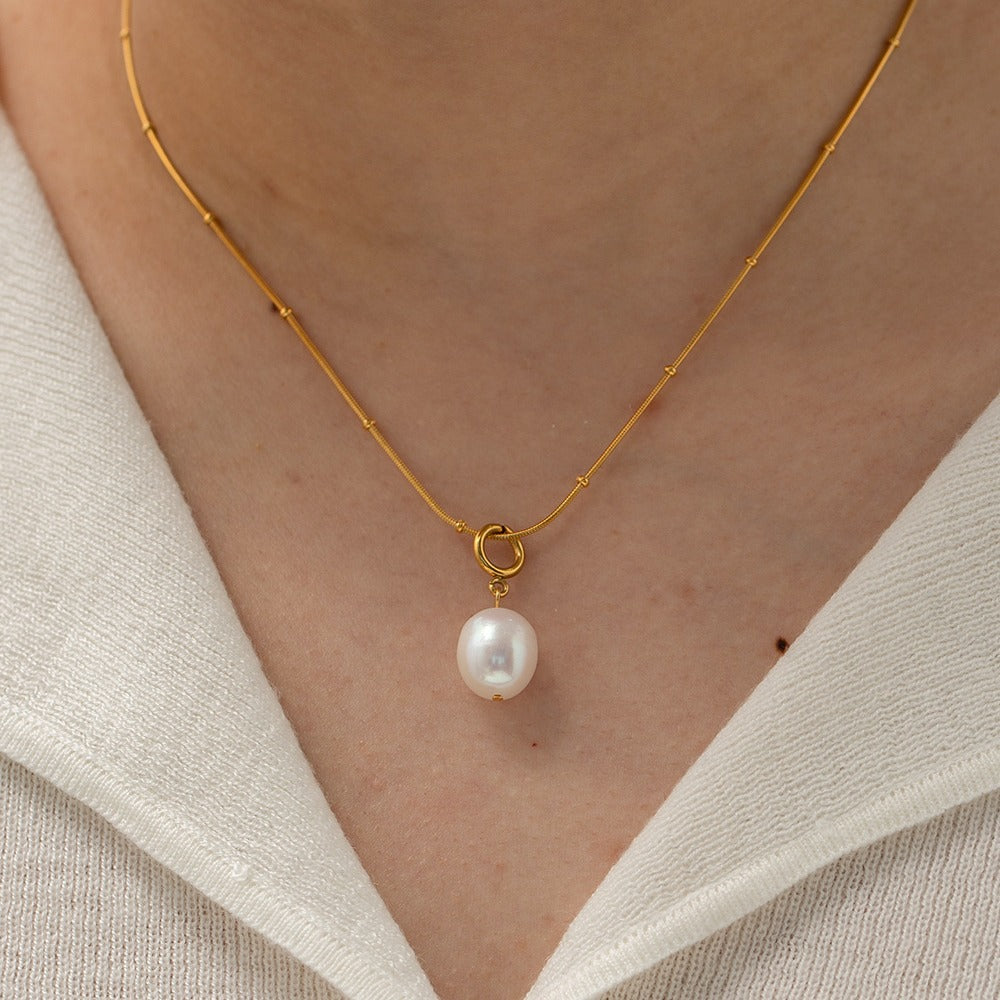 Baroque Pearl Pendant Necklace