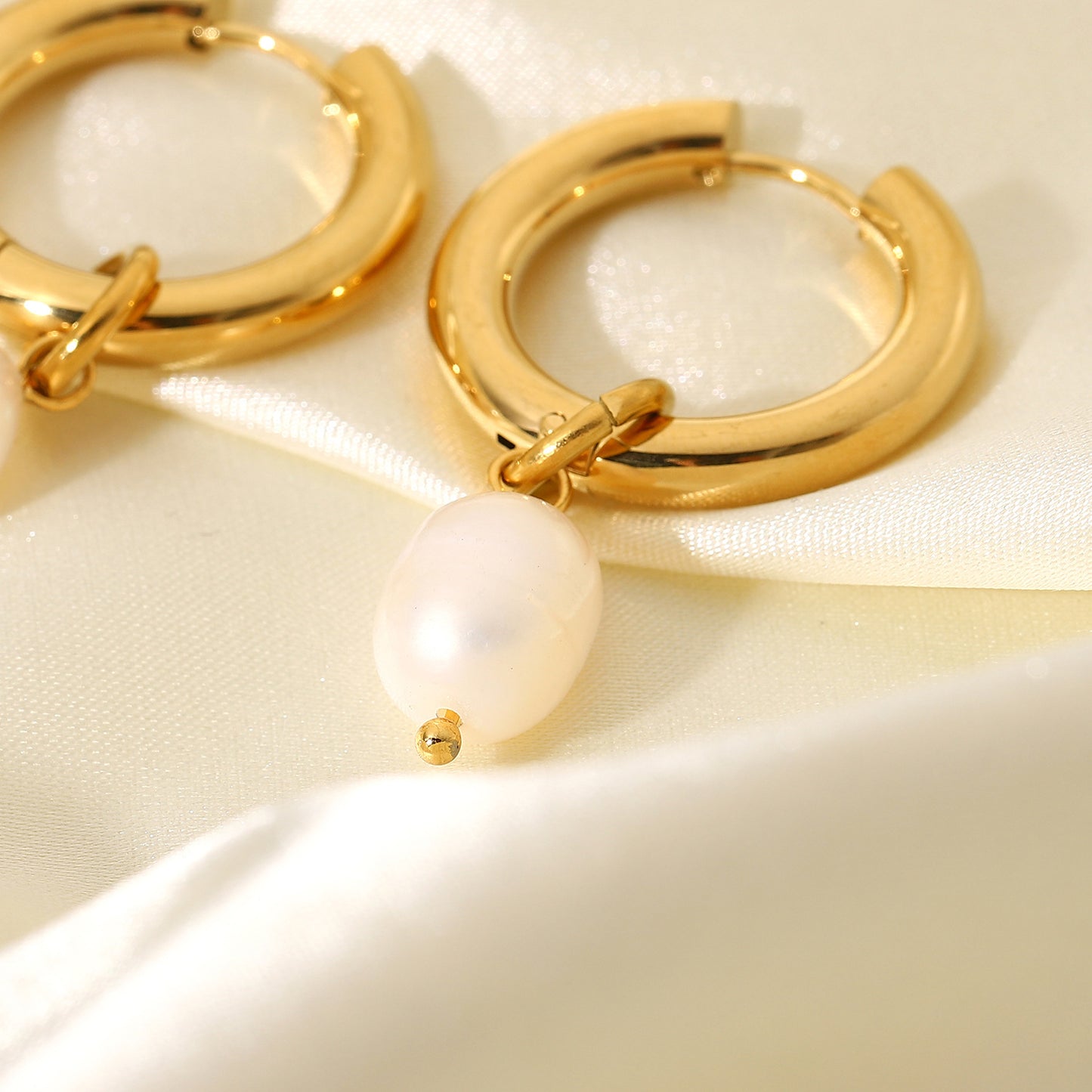 Baroque Pearl Hoop Earrings