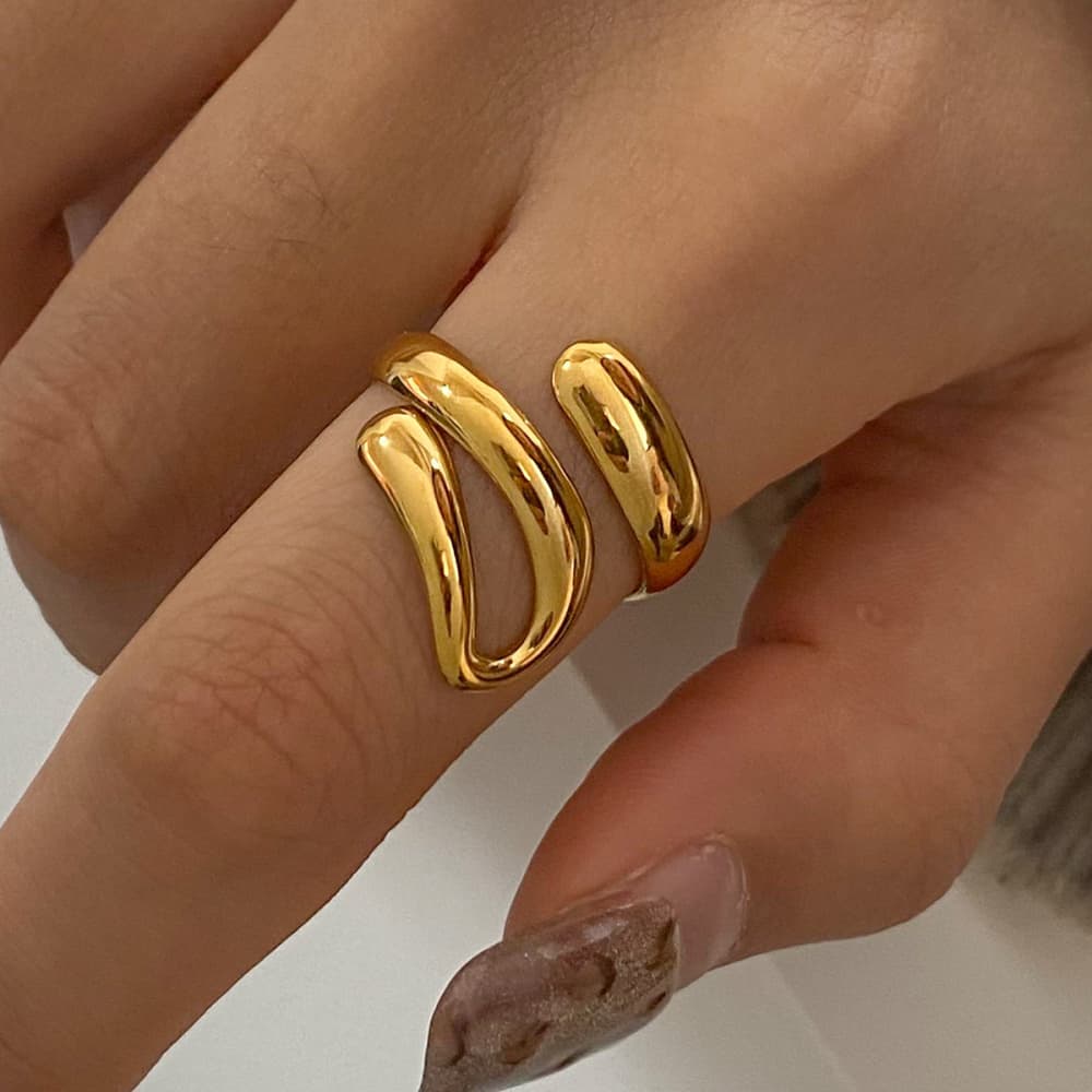 Gold Spiral Ring